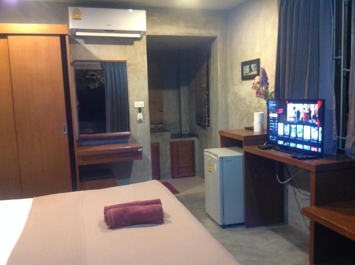 Waikiki Beach Garden Resort Ban Nua Exteriör bild